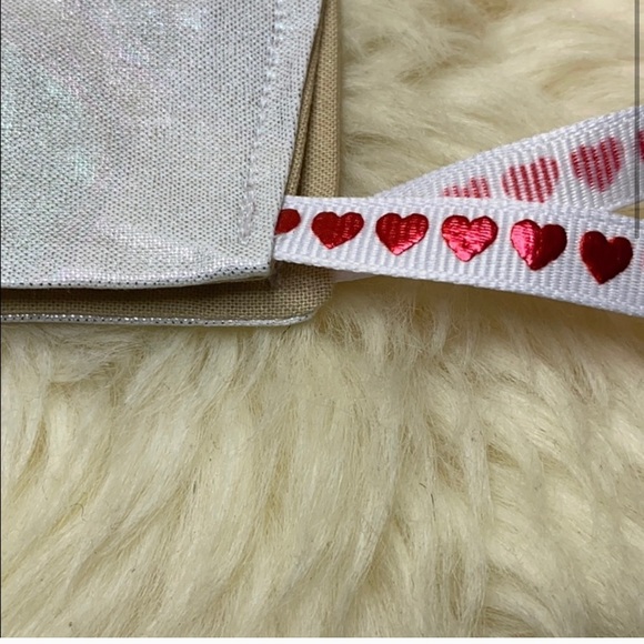 ❤️Love Rainbow Holographic Face Mask❤️ - Picture 3 of 6